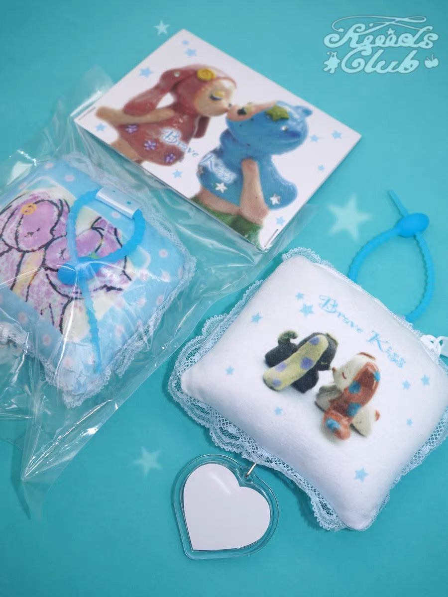 Kiiidsclub 'Brave kiss' Mini Pillow Coin Pouch / Earphone Case