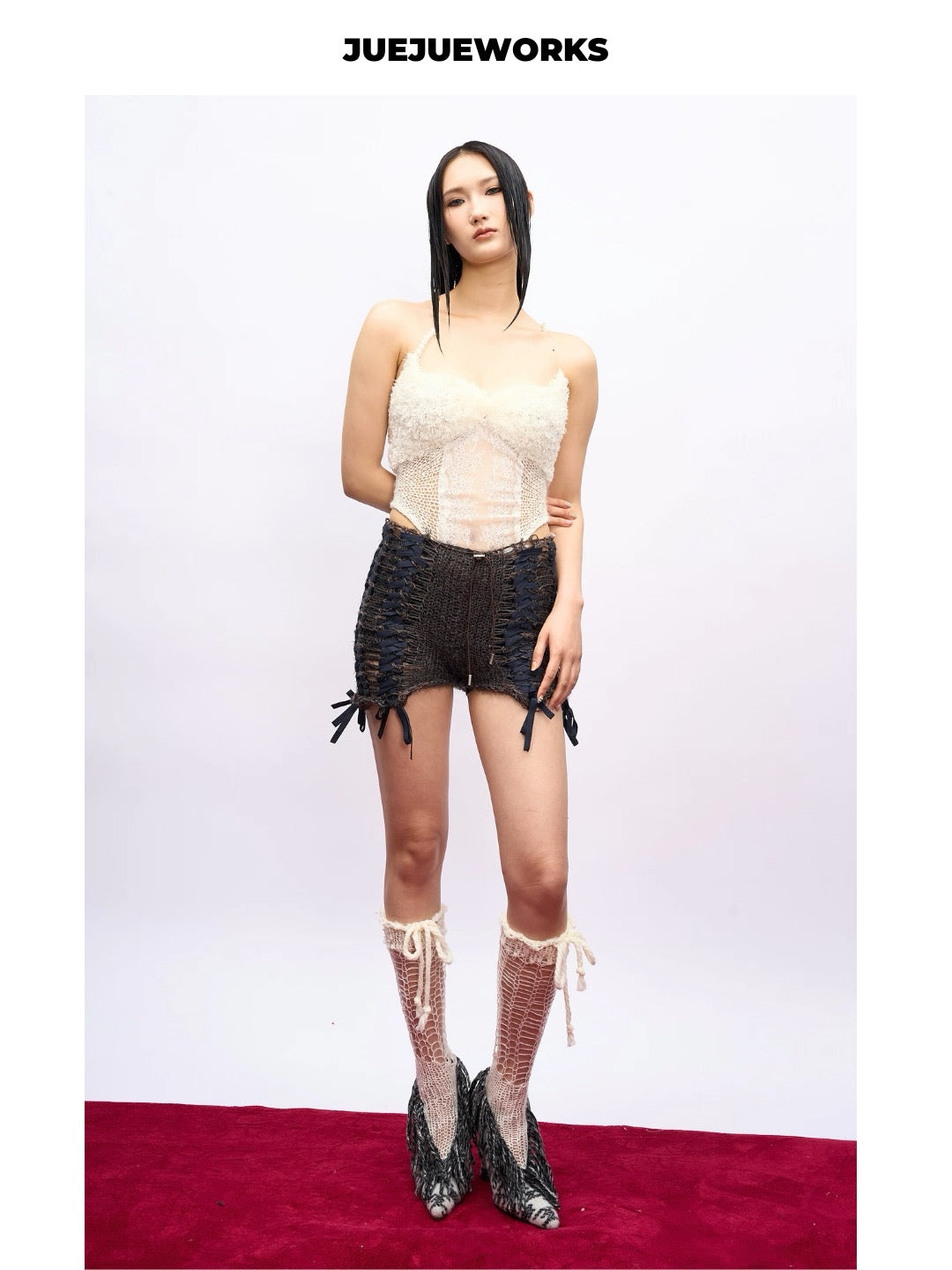 JUEJUEWORKS Hand-Knit Top in White