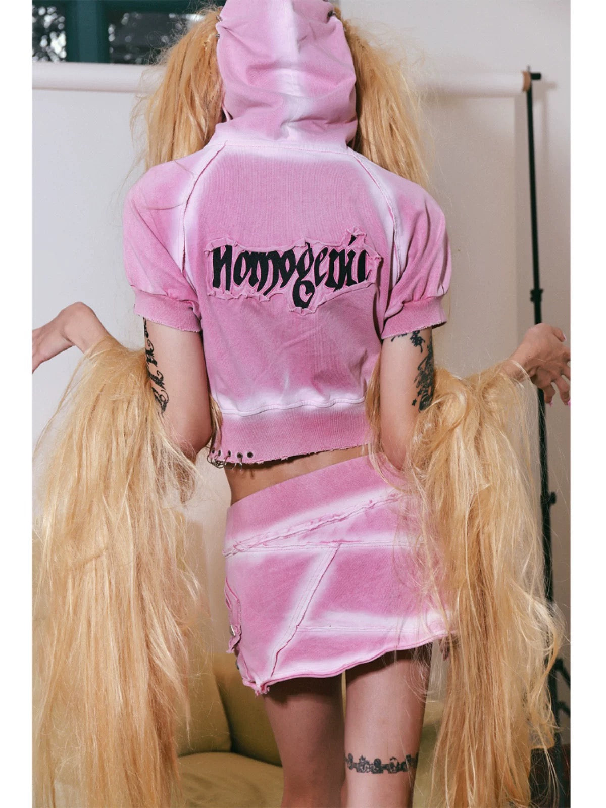 Fruitanari Distressed Hoodie In Pink