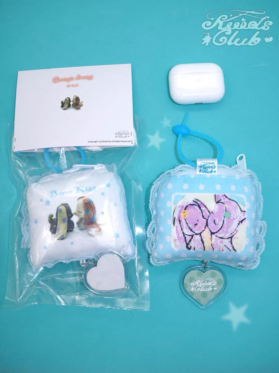 Kiiidsclub 'Brave kiss' Mini Pillow Coin Pouch / Earphone Case