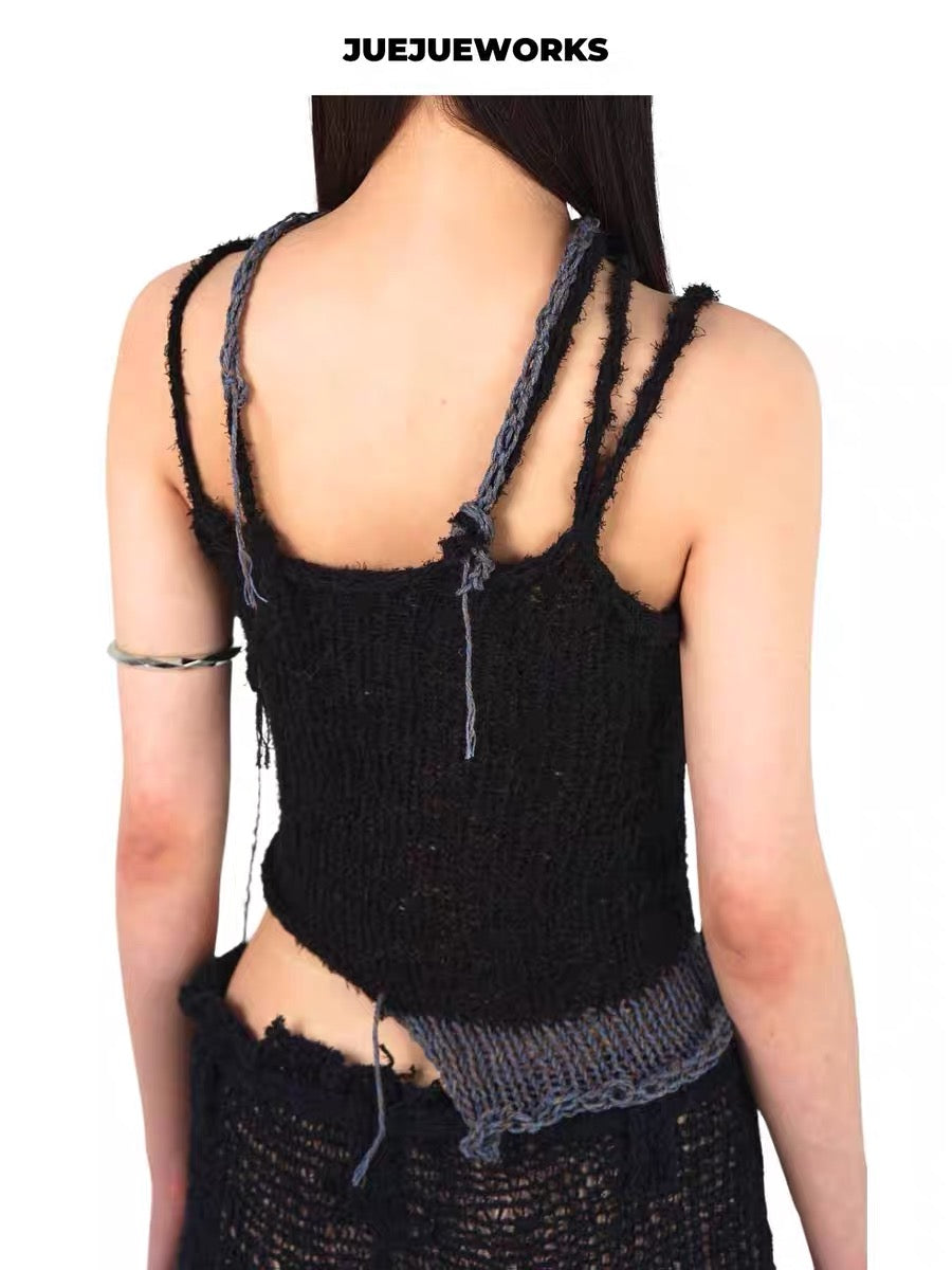 JUEJUEWORKS Hand-Knit Top in Black