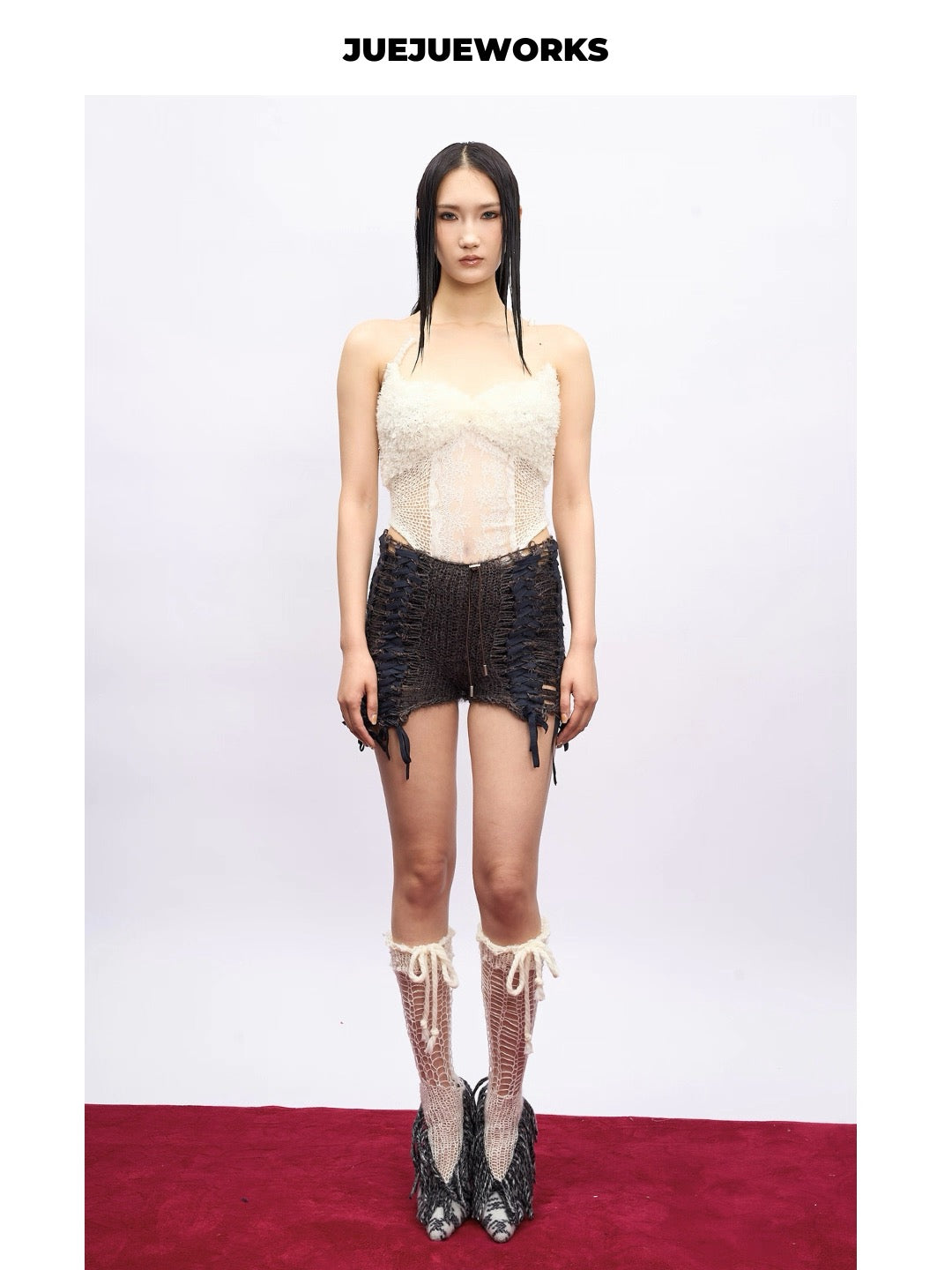 JUEJUEWORKS Hand-Knit Top in White